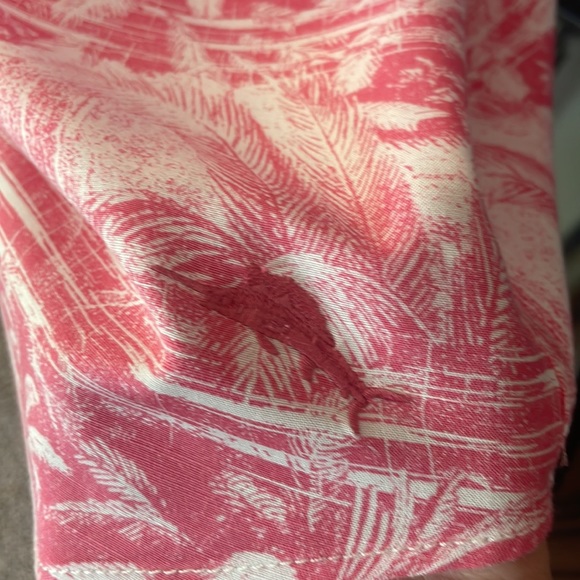NWOT Tommy Bahama Pink/White Primo Palms Camp Shirt size XL 💯 Rayon - Picture 4 of 9